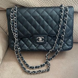 Chanel caviar quilted jumbo double flap bag